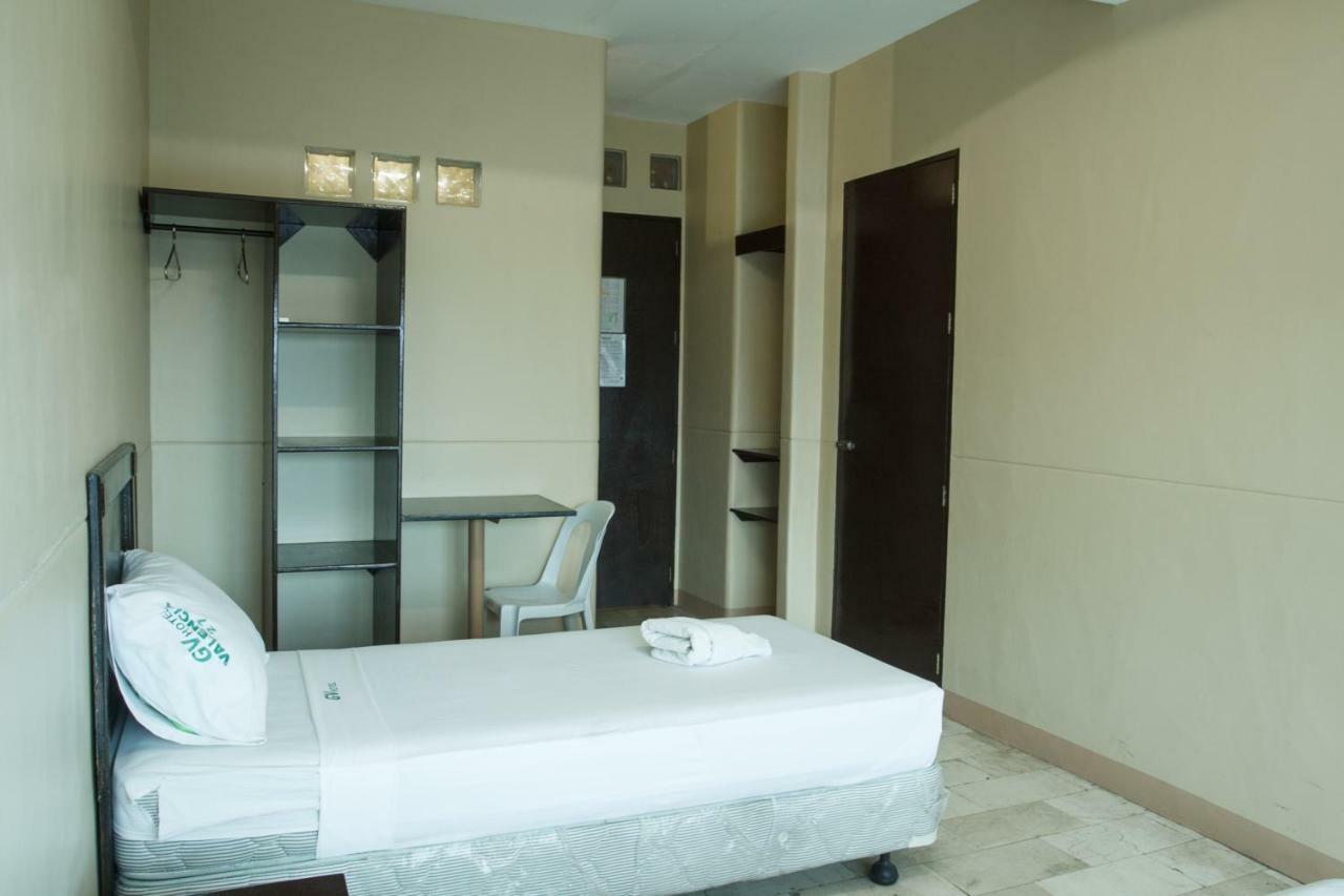 Gv Hotel - Valencia Εξωτερικό φωτογραφία